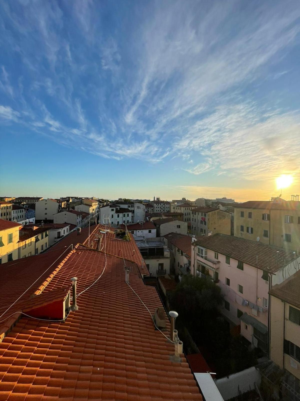 La Finestra Sul Porto Apartment Livorno Exterior photo